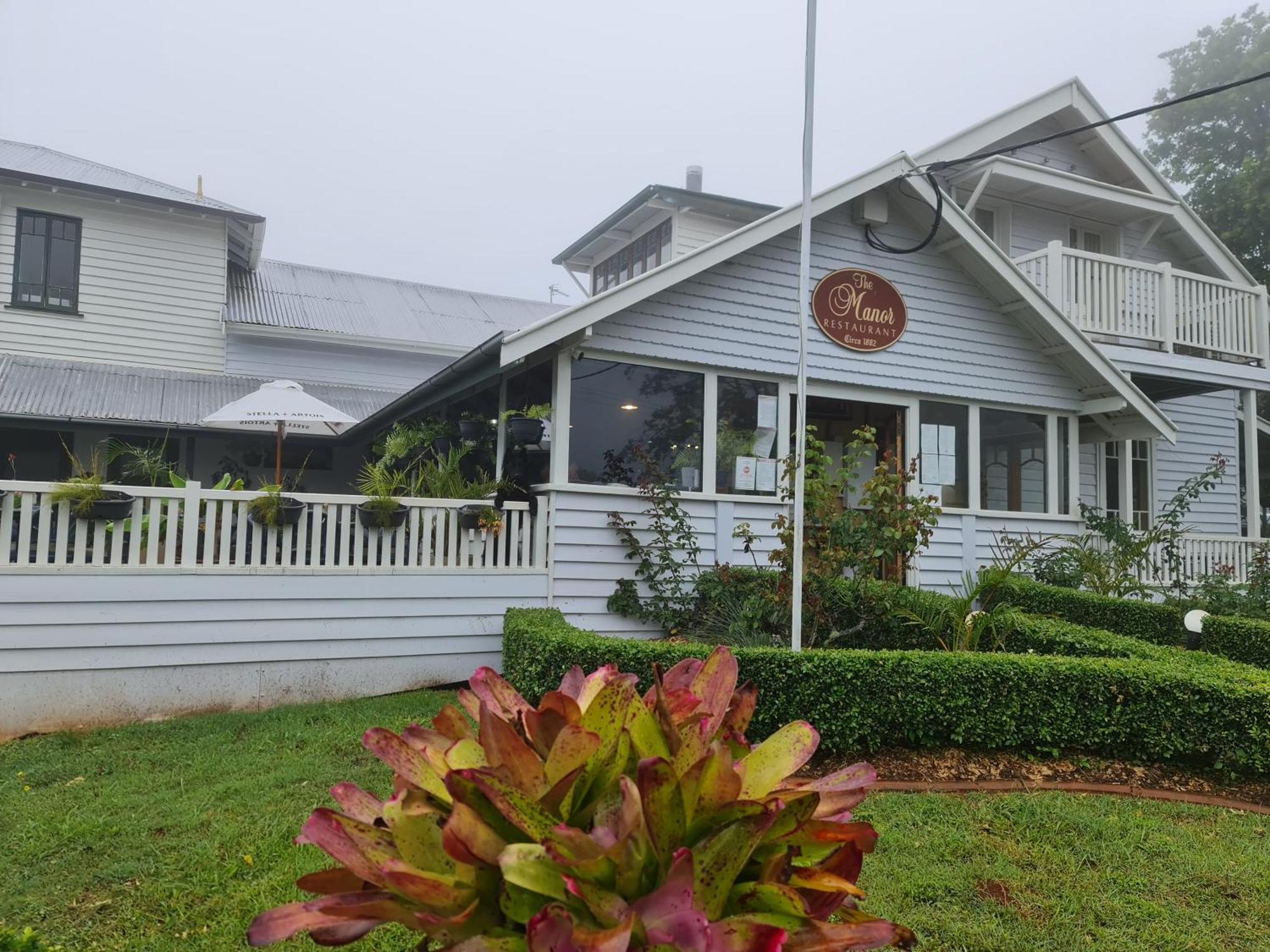 The Manor Tamborine Mountain Hotel Exterior photo